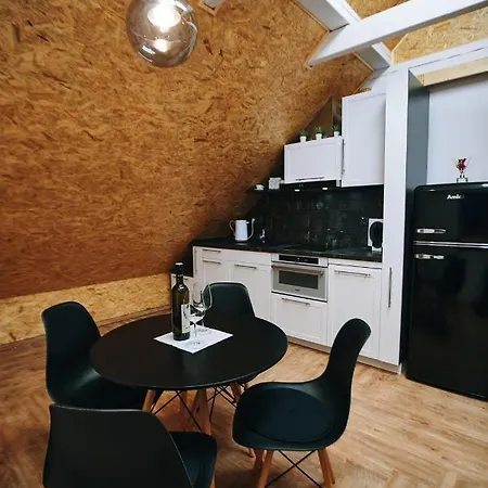 Lägenhet Garage Harrachov