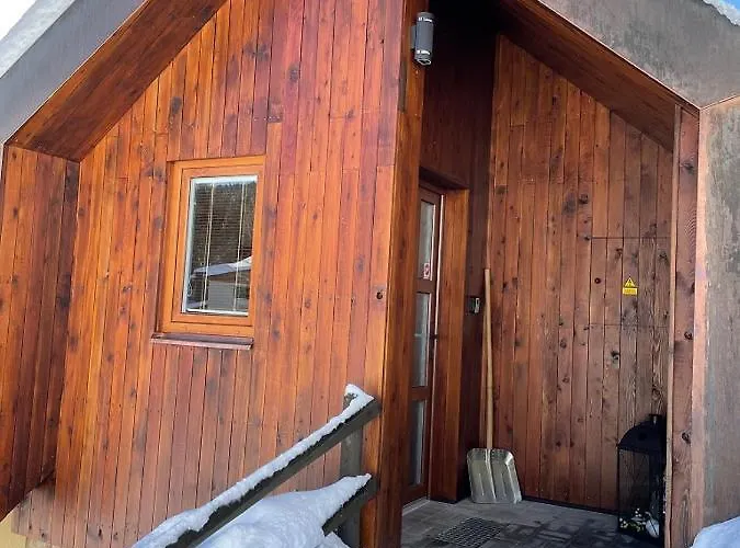 דירה Garage